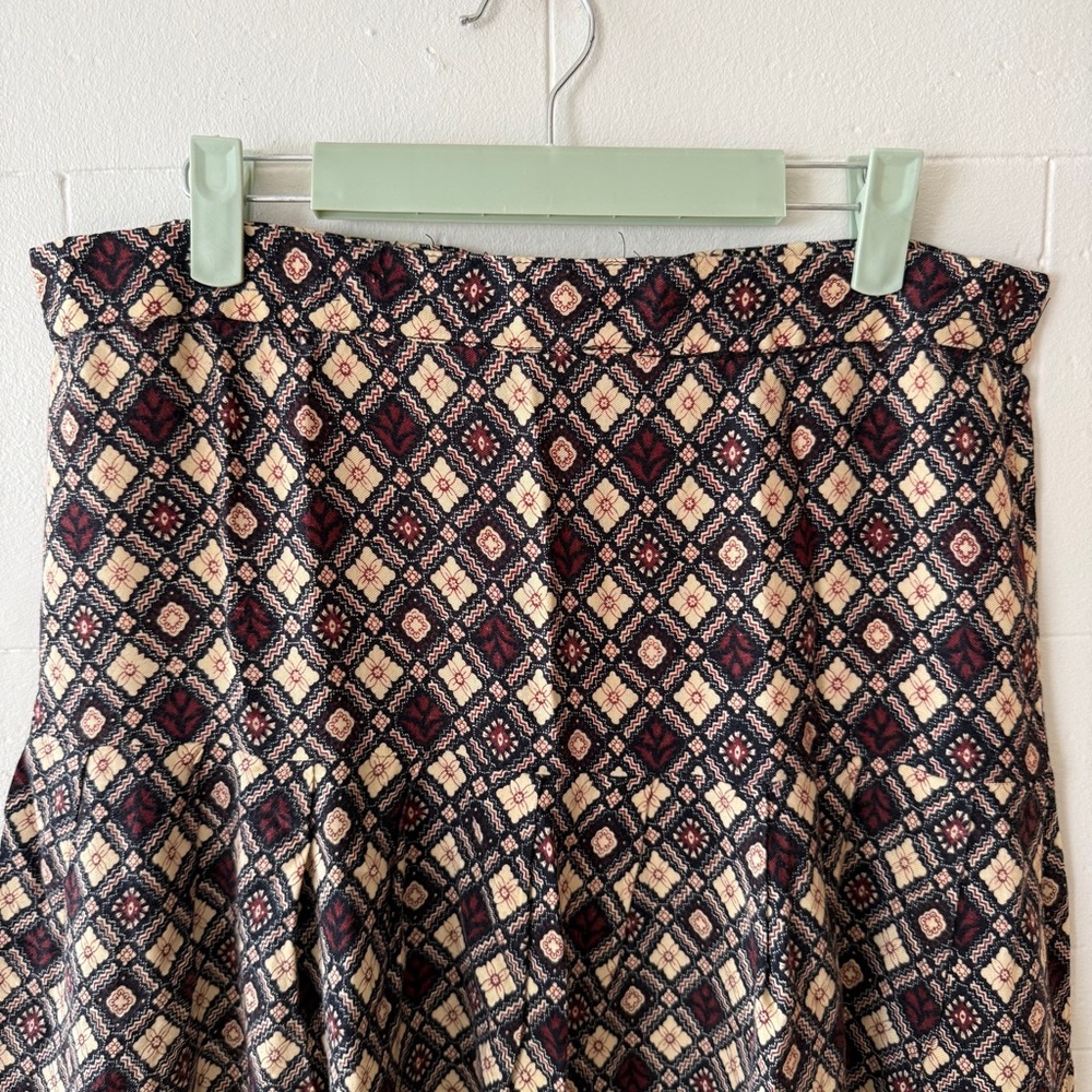 Vintage 70s | Flowy Pleated Midi Skirt Geometric Print Boho | Size Large - Picture 3 of 7